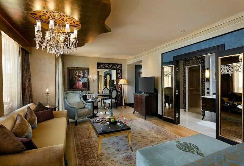 Номер Deluxe, Titanic Mardan Palace