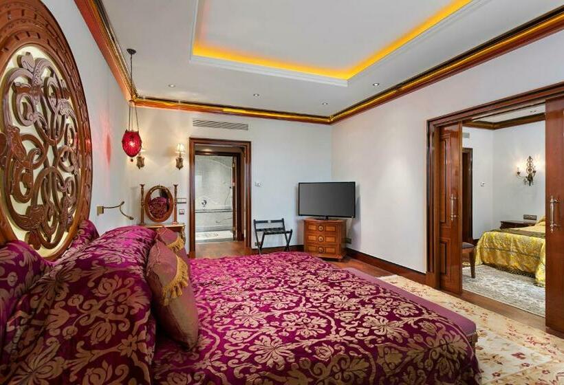 Семейный Номер Премиум, Titanic Mardan Palace
