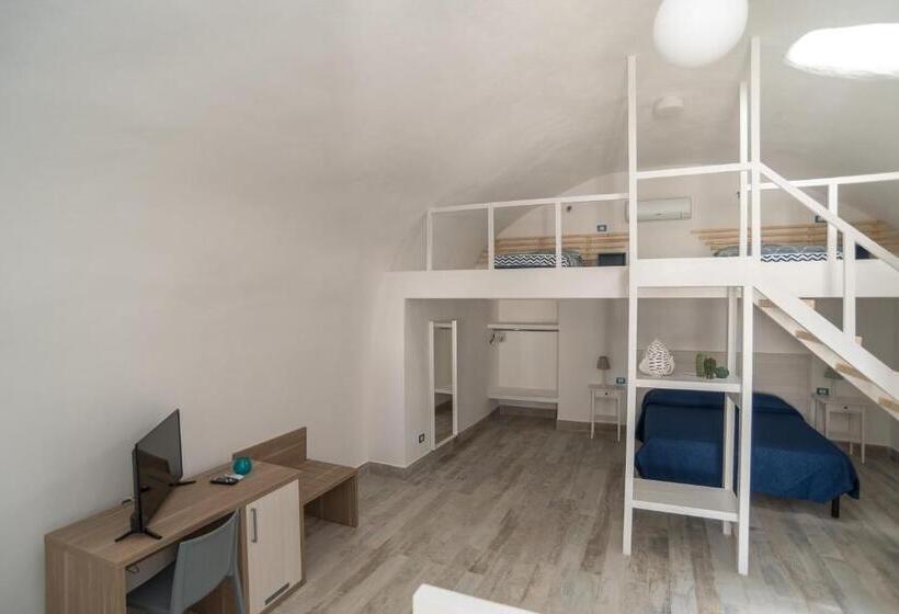 Четырехместный Номер Стандарт Вид на Сад, Il Pagliaio B&b