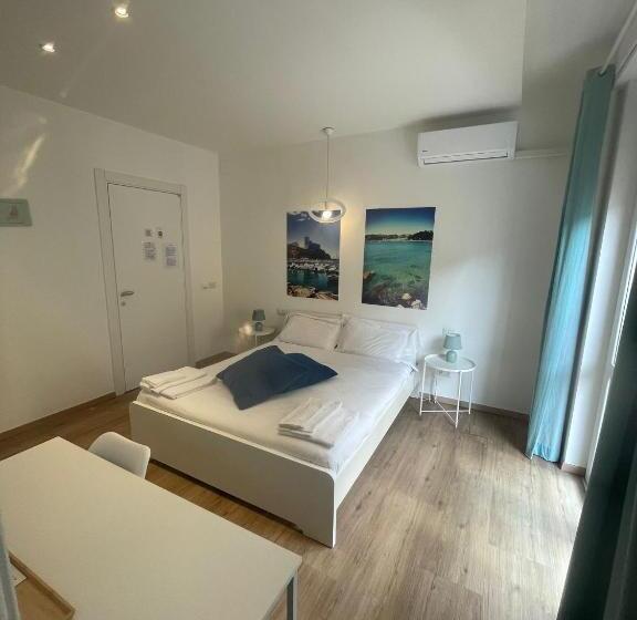 اتاق استاندارد با بالکن, Suites Colombo 32