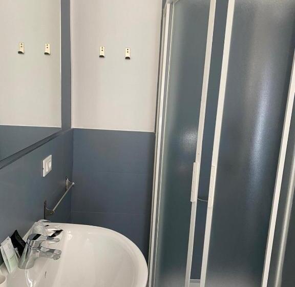 اتاق استاندارد, Suites Colombo 32