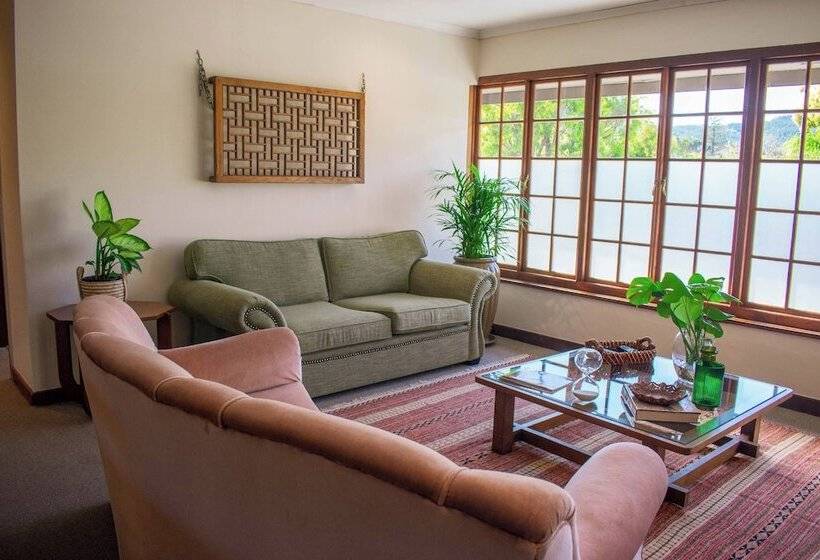 Президентский Люкс, 5 Seasons Guest House