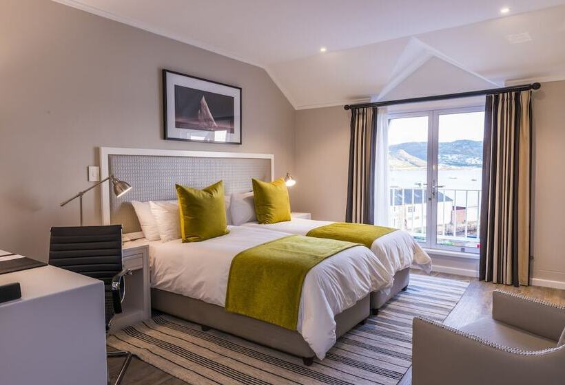 Номер Стандарт Вид на Море, Simon S Town Quayside
