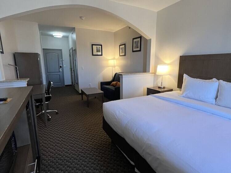 Люкс, Comfort Suites Texarkana Texas