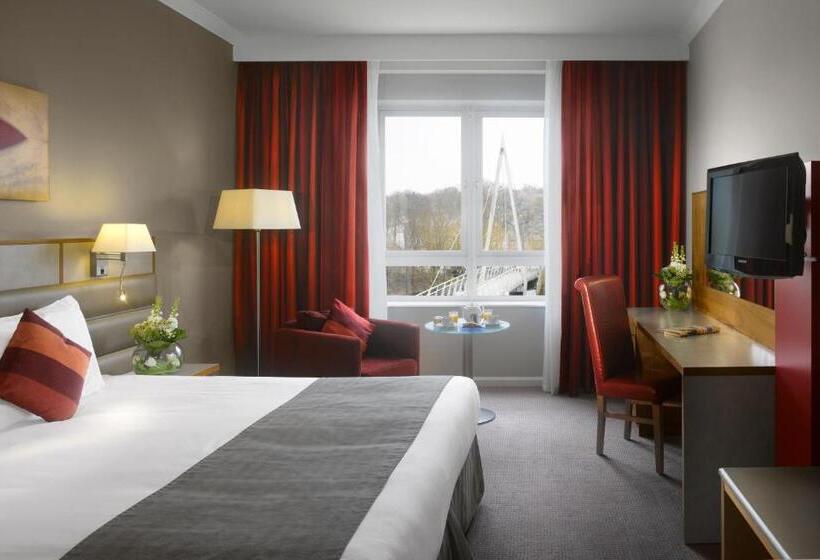 اتاق سوپریور با چشم‌انداز رودخانه, Radisson Blu Hotel, Durham