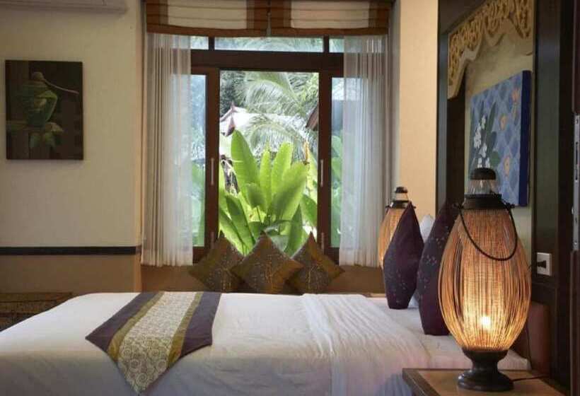 Вилла с 1 спальней и бассейном, Salad Buri Resort  Sha Extra Plus
