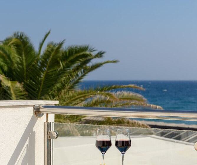 Quarto Superior Vista Mar, Alesahne Beach
