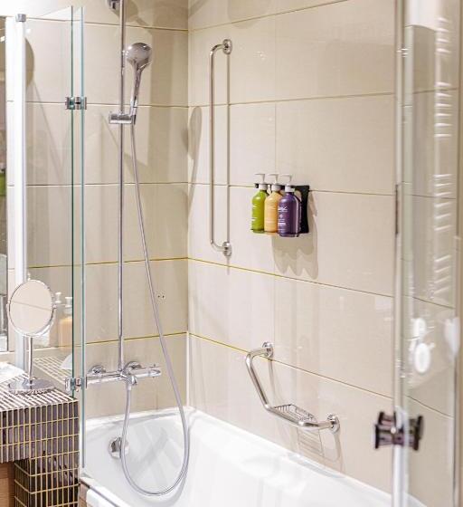 سوییت, Holiday Inn Belgrade By Ihg