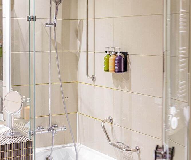 سوییت, Holiday Inn Belgrade By Ihg