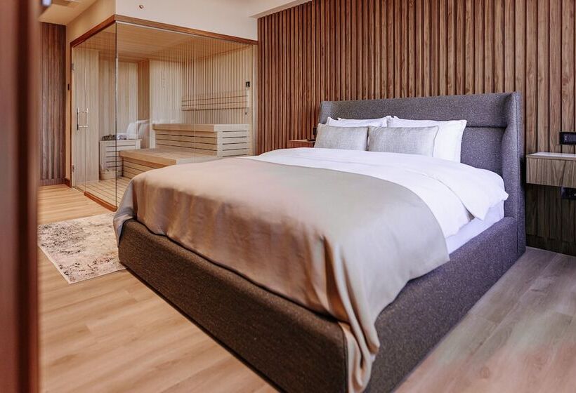 سوییت, Holiday Inn Belgrade By Ihg