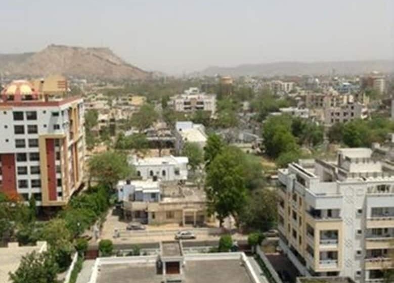 俱乐部房间, Royal Orchid Central Jaipur, Bani Park