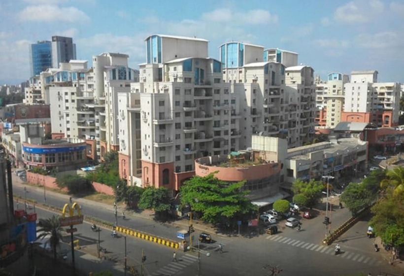 Номер Deluxe, Royal Orchid Central Pune