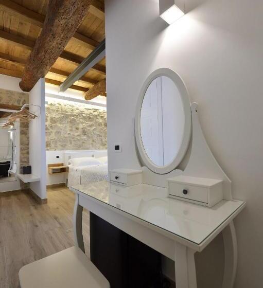 اتاق استاندارد با تخت بزرگ, Le Benedettine Affittacamere Relais