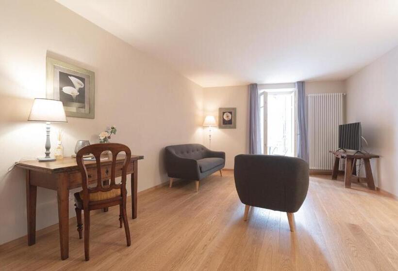带阳台的高级房间, Antico Borgo B&b