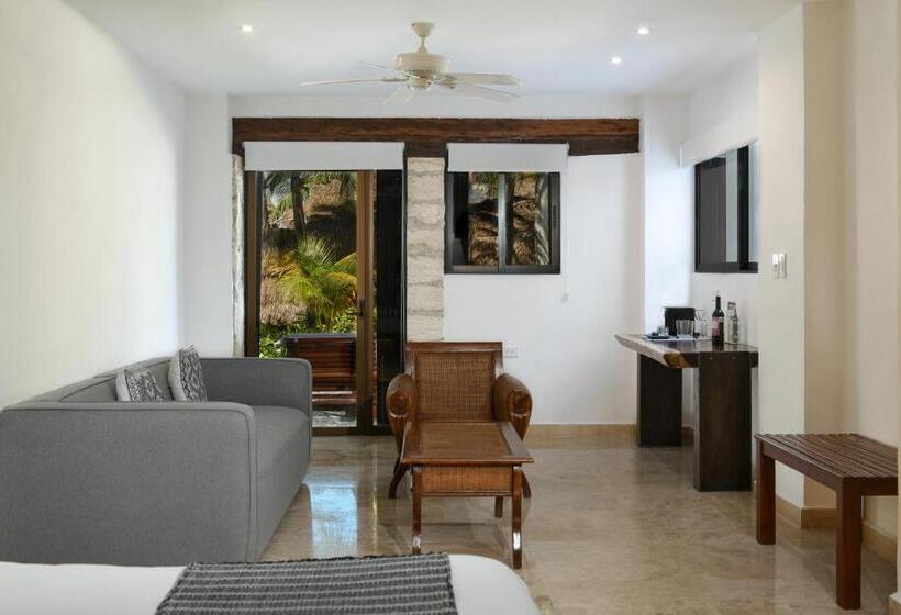 Junior Suite, Casa Del Jaguar Beach