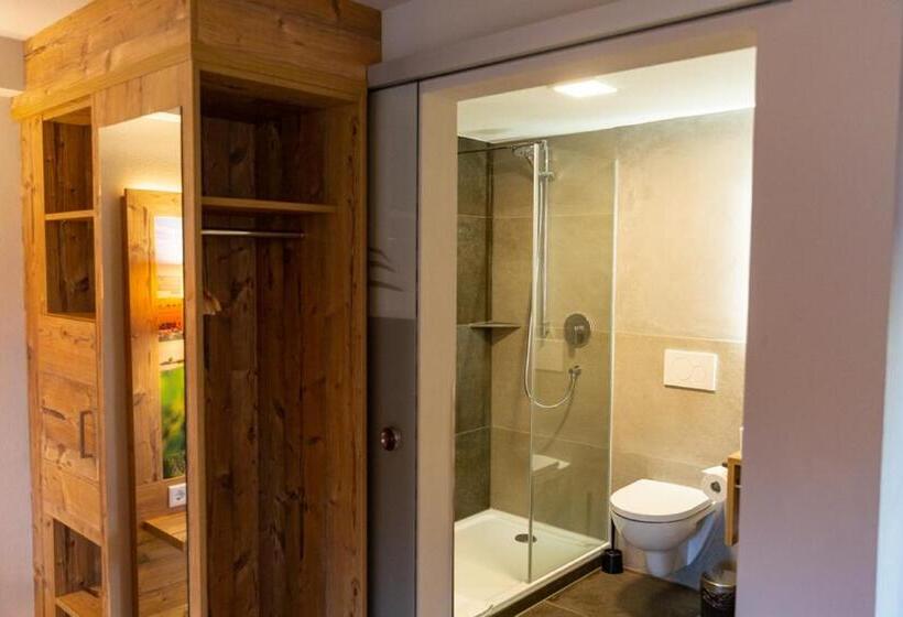 Номер Стандарт, Gasthaus Winzerstube &