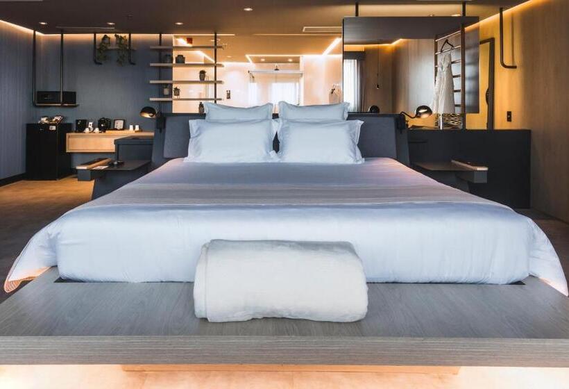 Люкс Мастер, Novotel Lencois Paulista
