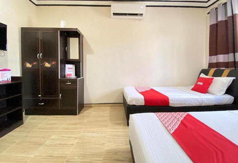 Трехместный Номер Deluxe, Oyo 90205 Bayu Sintok Motel