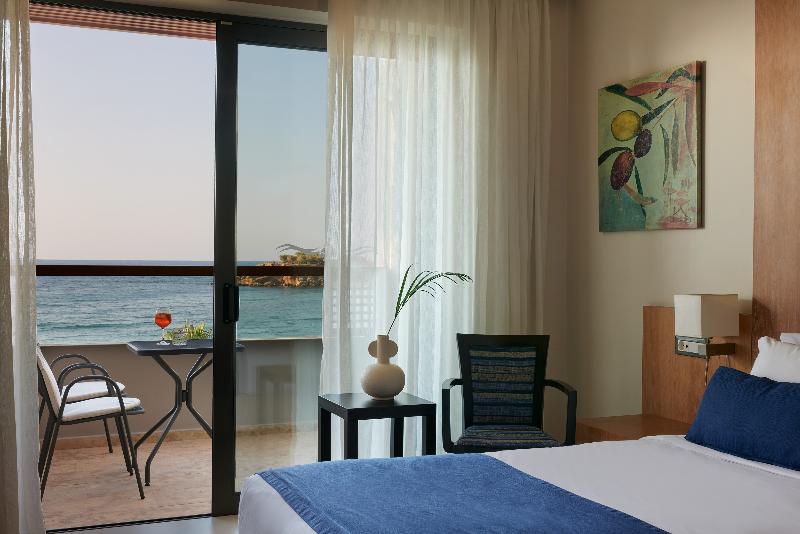 Номер Deluxe Вид на Море, Atlantica Kalliston Resort   Adults Only