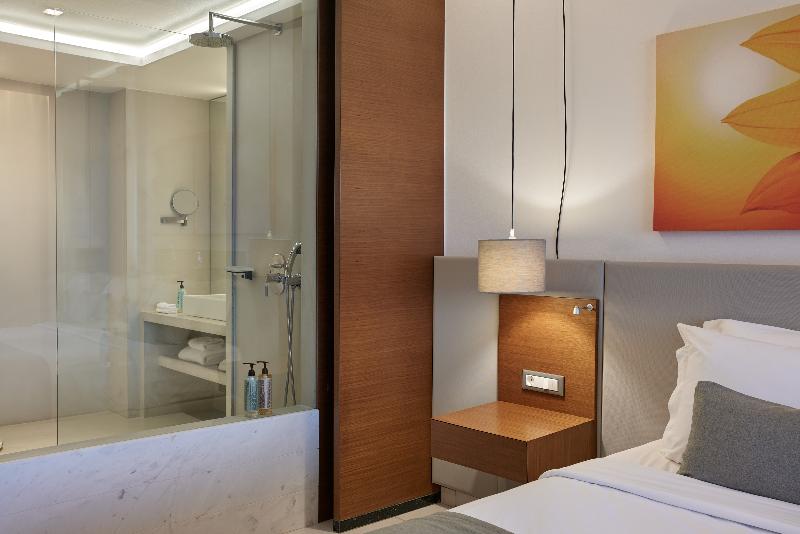 Полулюкс с Бассейном, Atlantica Kalliston Resort   Adults Only