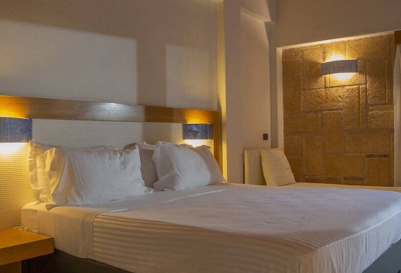 Номер Стандарт Трехместный, Magaggiari Hotel Resort