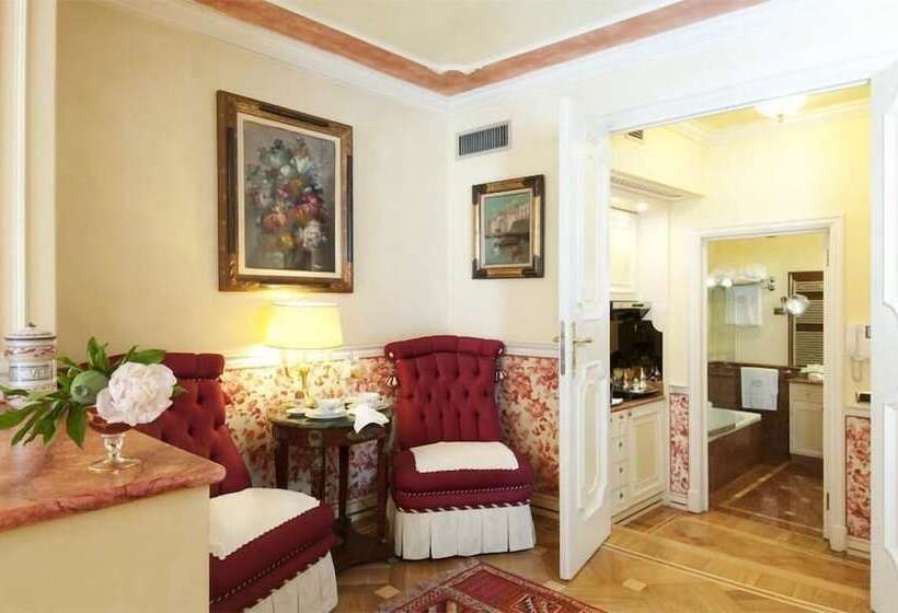 سوییت جونیور, Petit Palais Hotel De Charme