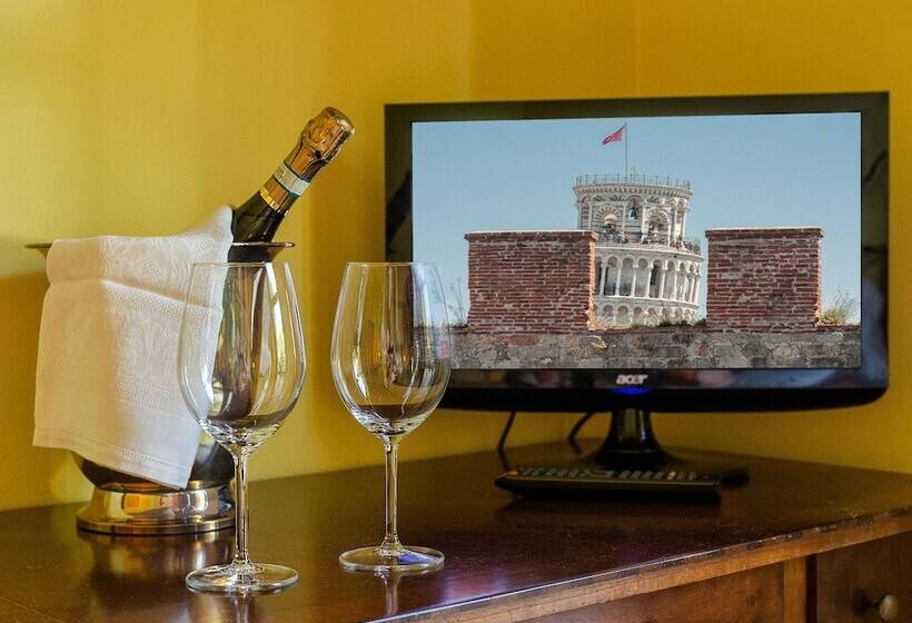 Номер Стандарт, Pisa Holidays