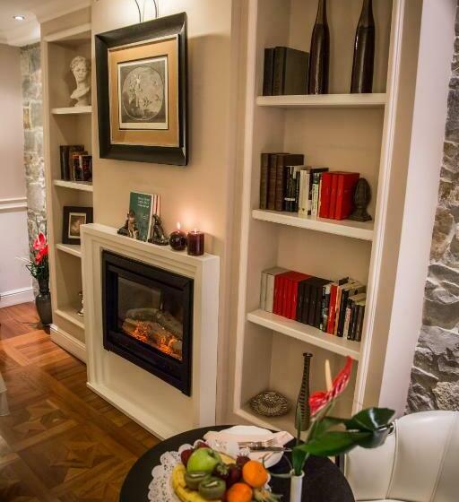 سوییت جونیور, Victoria Hotel Letterario