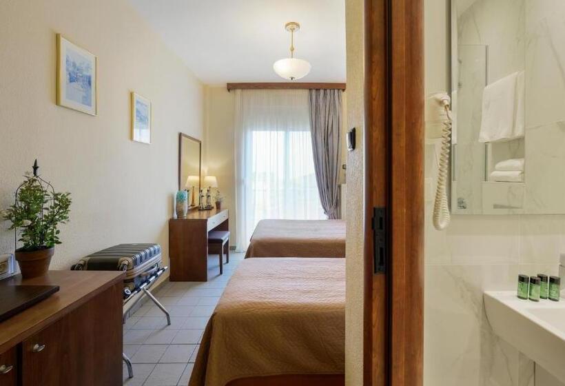 スタンダードトリプルルーム, Alkyonis Hotel