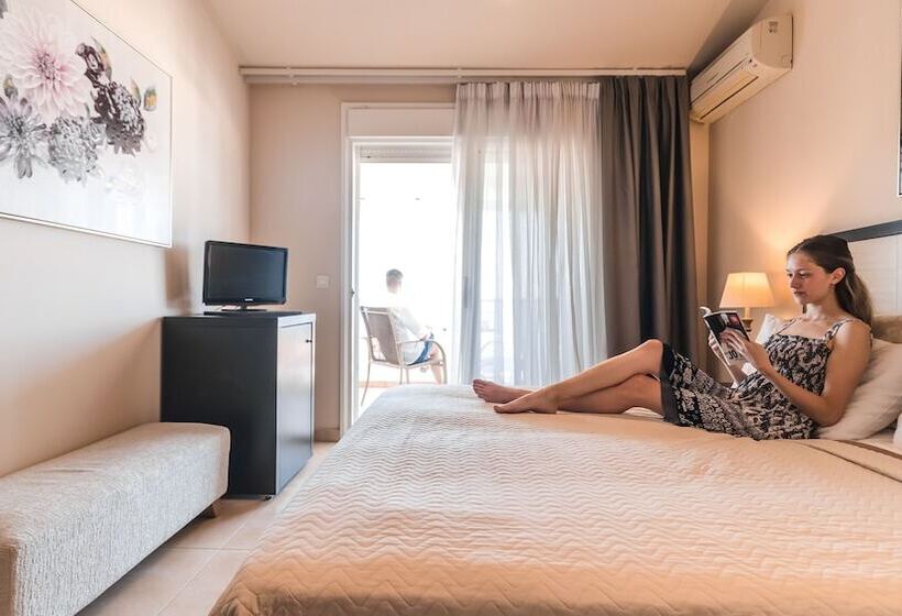 オーシャンビュースーペリアールーム, Alkyonis Hotel