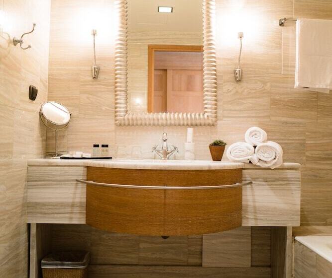 Трехместный Президентский, Mainalon Resort