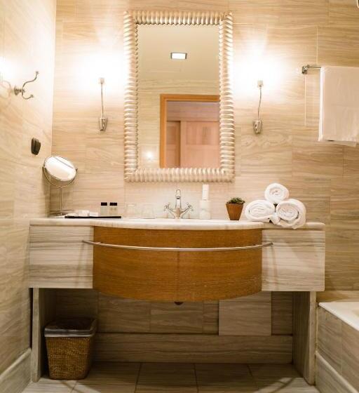 Семейный Номер, Mainalon Resort