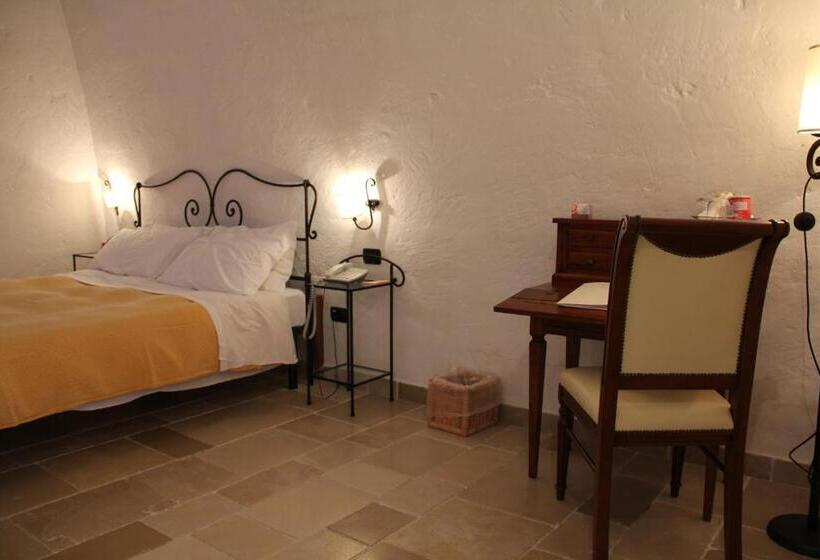 Номер Superior, Masseria Fortificata Donnaloia