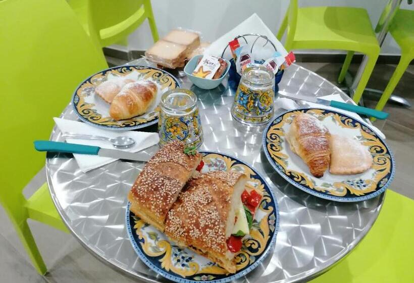 اتاق لوکس با تخت بزرگ, B&b 36 Passi Dal Mare 2.0