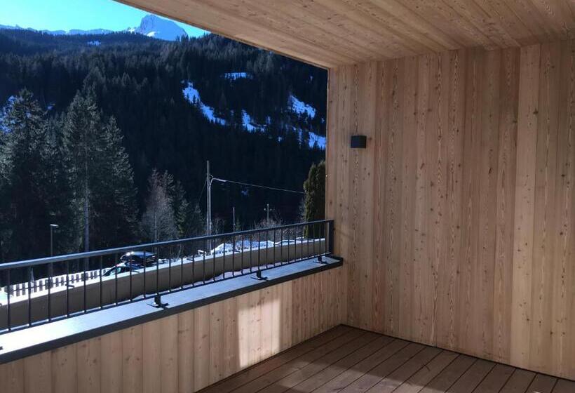 带1个卧室的带阳台的公寓, Alpenspitz Appartements   Garni   B&b