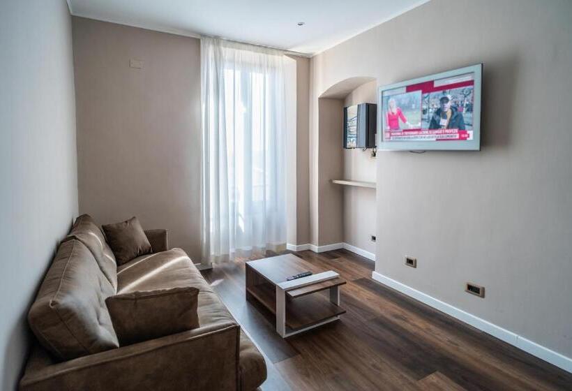 سوئیت جونیور با تراس, Globo Suite Correnti Hotels