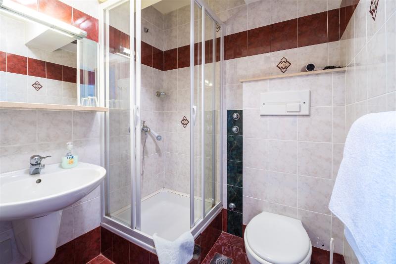 Апартаменты 2 Спальни, Beach Villa Ratac
