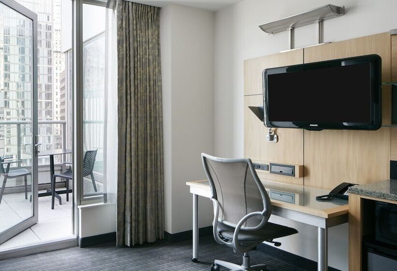 اتاق سوپریور با چشم‌انداز, Club Quarters Hotel World Trade Center, New York