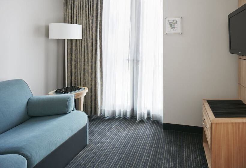 带观景的高级间, Club Quarters Hotel World Trade Center, New York