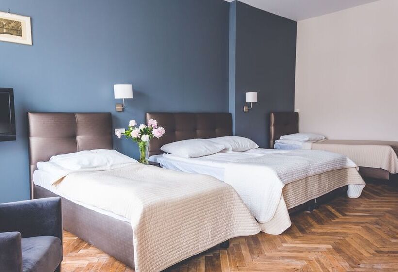 Трехместный Номер Superior, Floryan Old Town