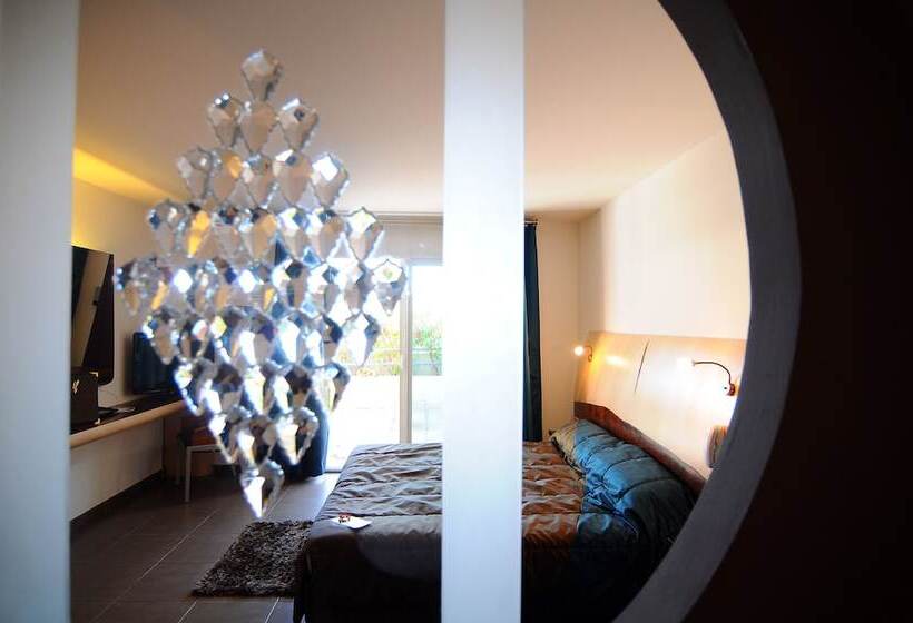 스위트, Logis Hôtel La Fauceille