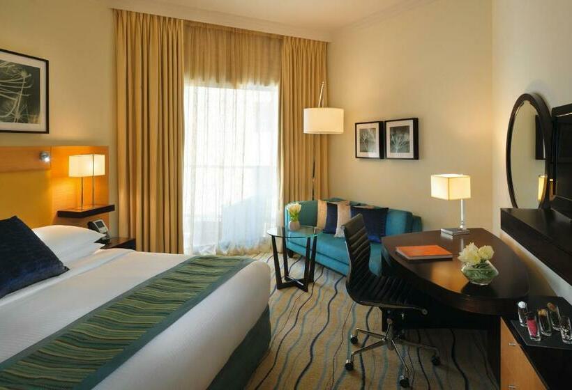 Номер Superior Кровать Кинг, Mövenpick Hotel Jumeirah Beach
