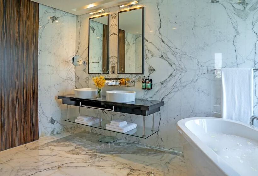 可观景的套房, Voco   Bonnington Dubai, An Ihg