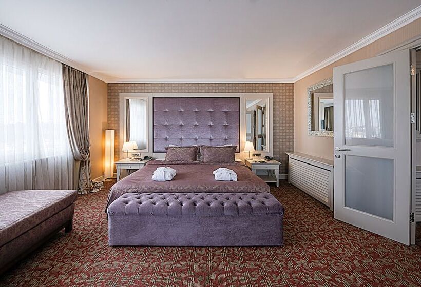 スイート, Dream Hill Business Deluxe Hotel Asia