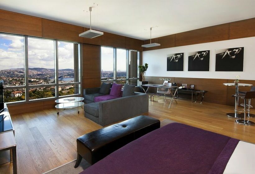 シニアスイート, Point Hotel Barbaros
