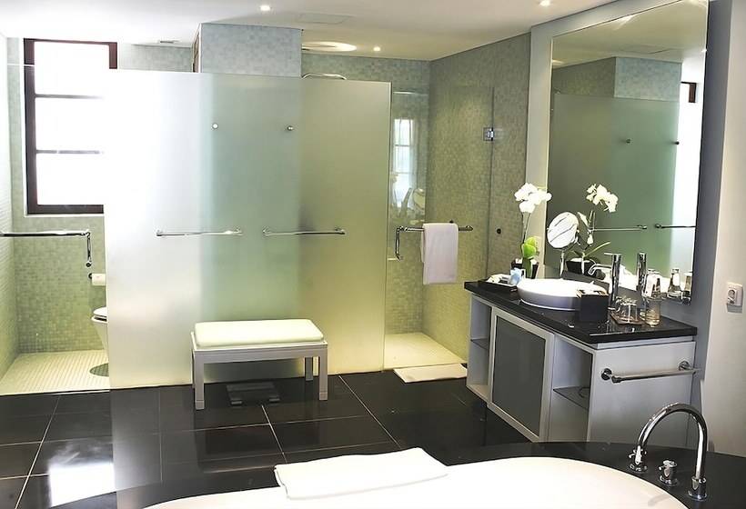 Номер Deluxe с Балконом, Novotel Bali Nusa Dua