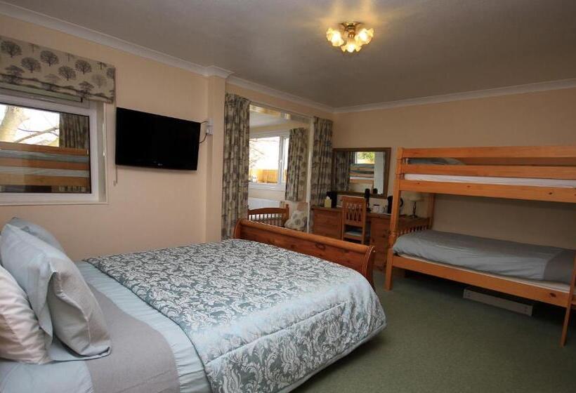 غرفة عائلية, Pine Lodge Guest House