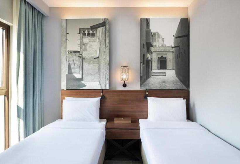 Номер Superior с Видом, Super 8 By Wyndham Dubai Deira