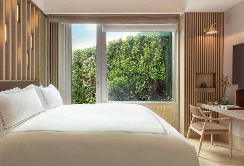اتاق لوکس با تخت بزرگ, The Silveri Hong Kong  Mgallery