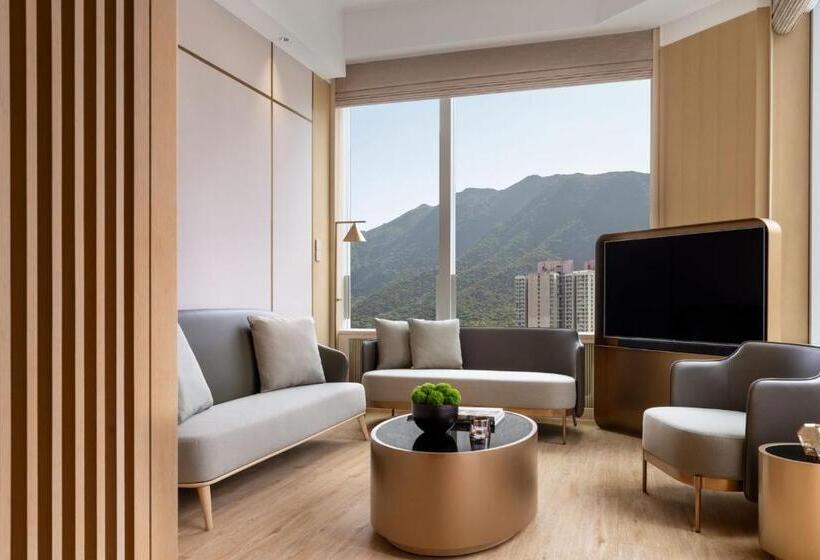 سوئیت با تخت بزرگ, The Silveri Hong Kong  Mgallery